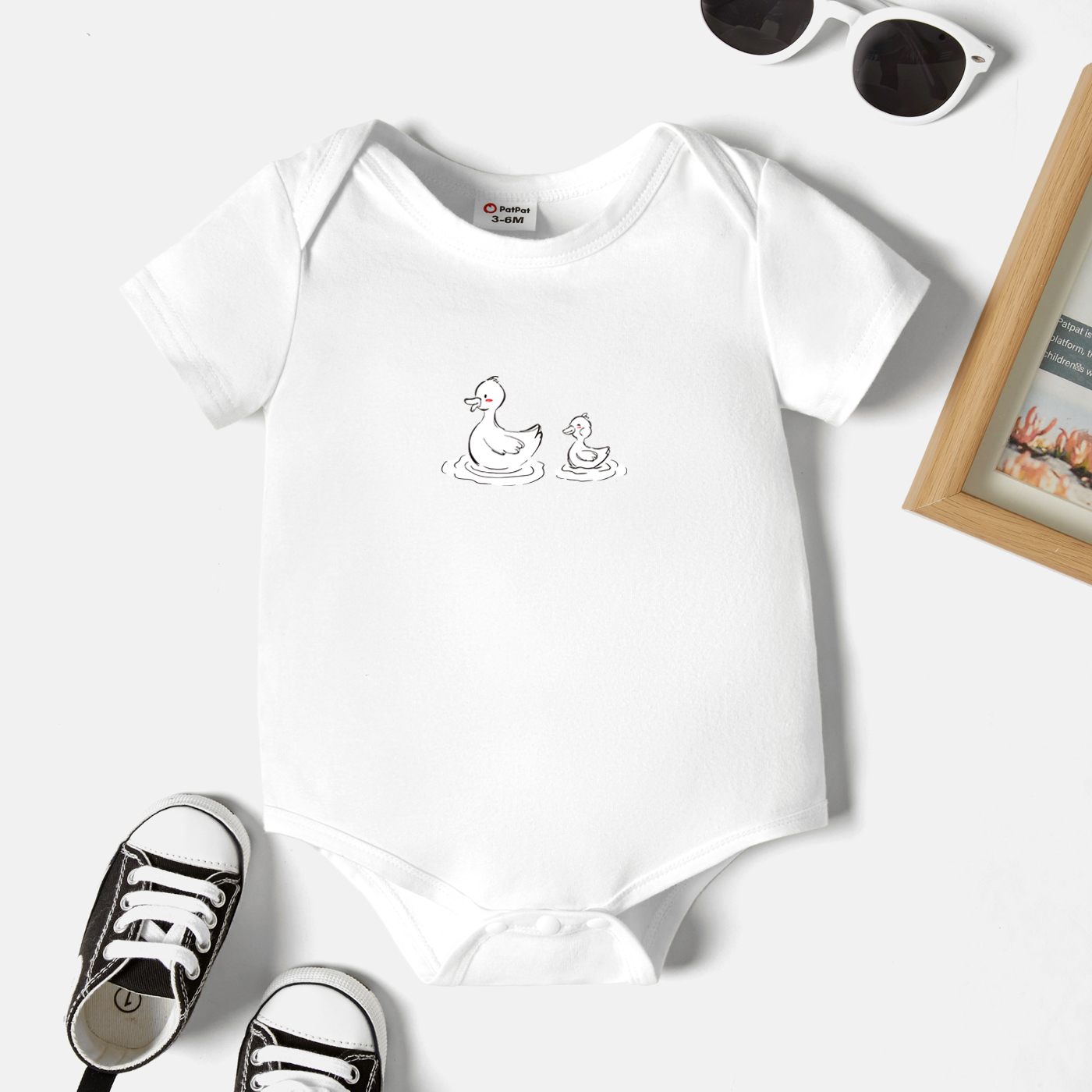 

Baby Graphic Duck Print Short-sleeve Romper