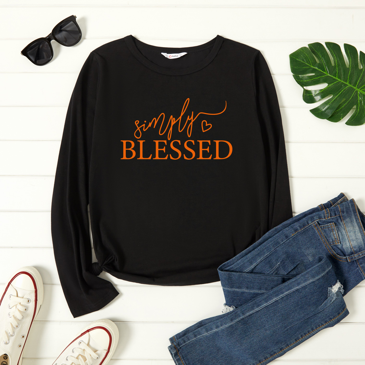 

Graphic Black Long-sleeve Round-collar Tee for Women