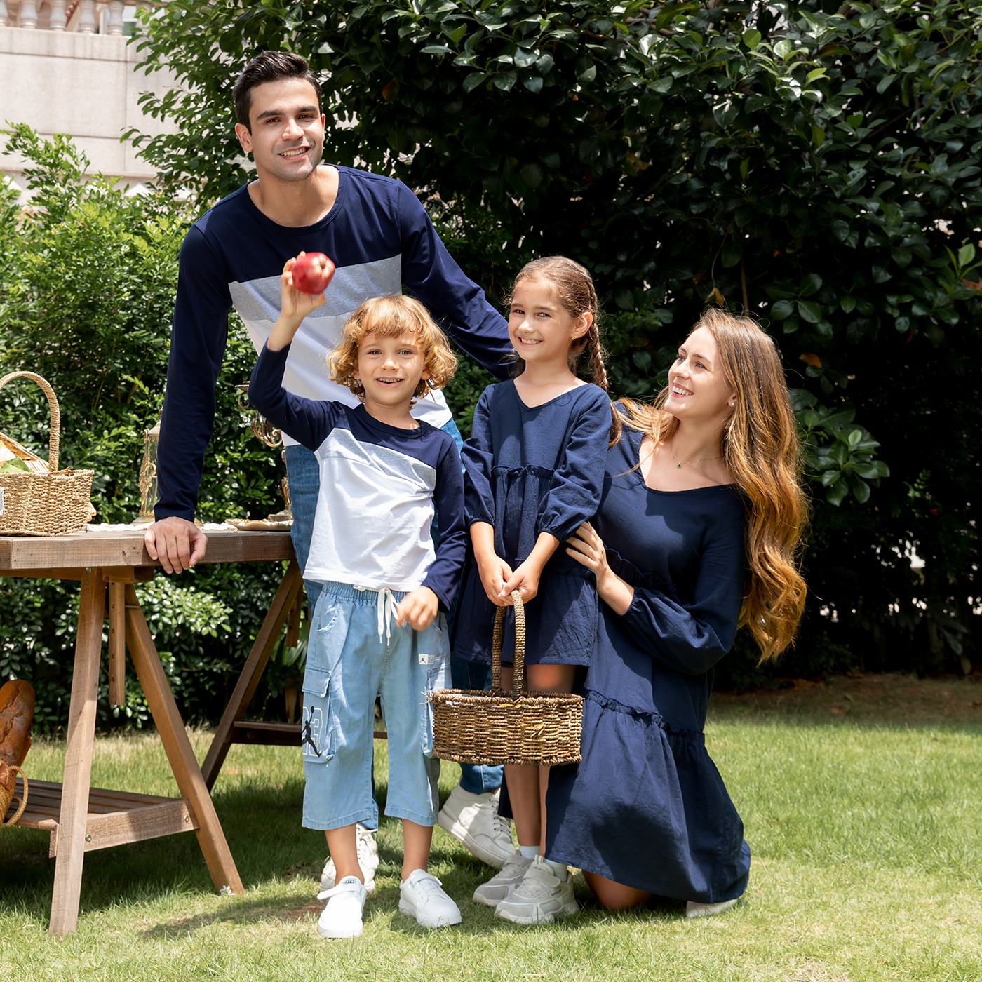 

100% Cotton Solid Blue and Colorblock Long-sleeve Family Matching Sets