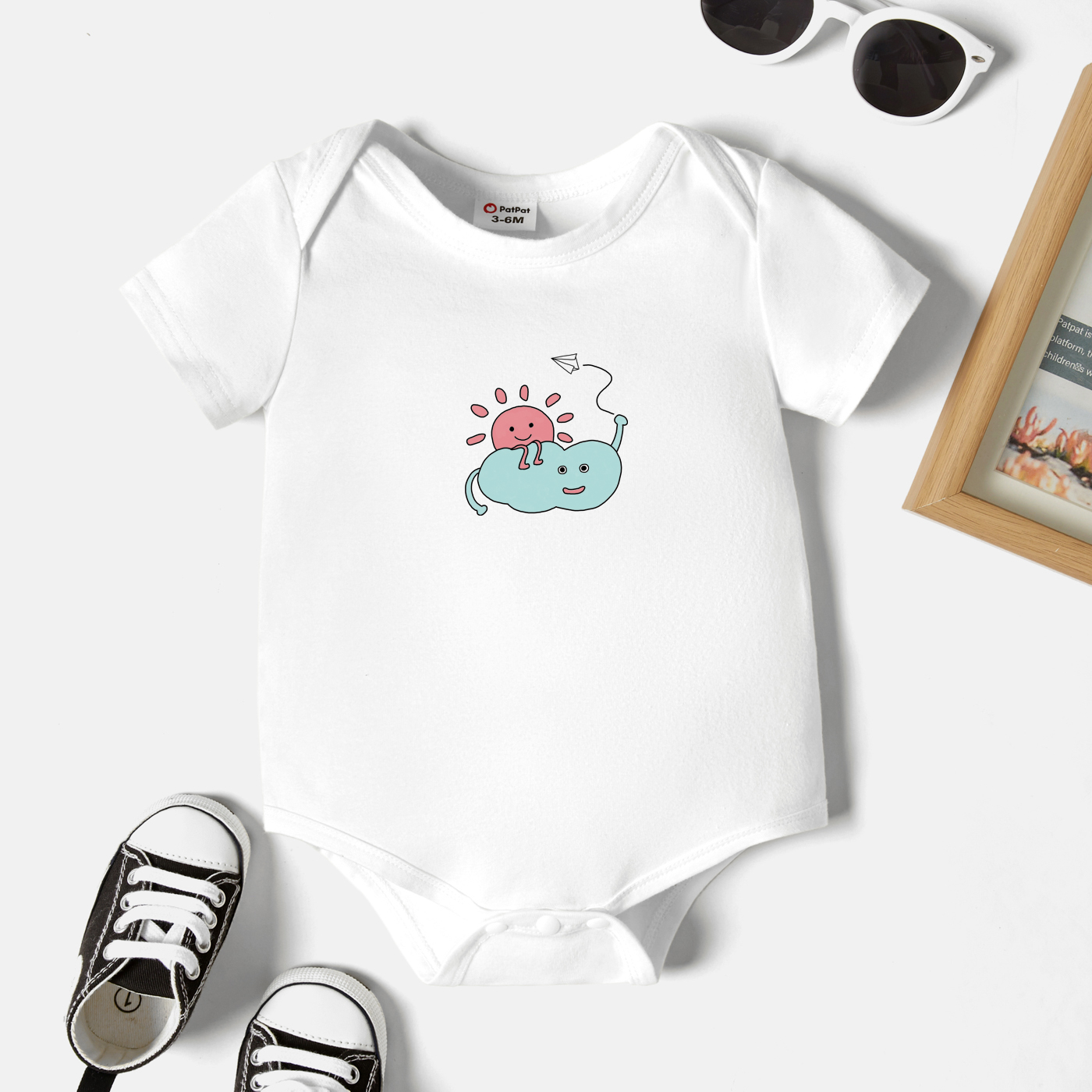 

Baby Graphic White Short-sleeve Romper