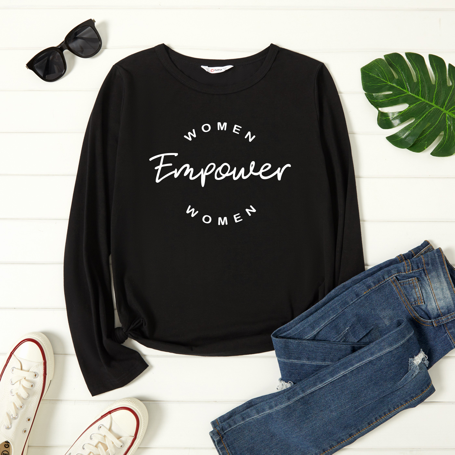 

Graphic Black Long-sleeve Round-collar Tee for Women