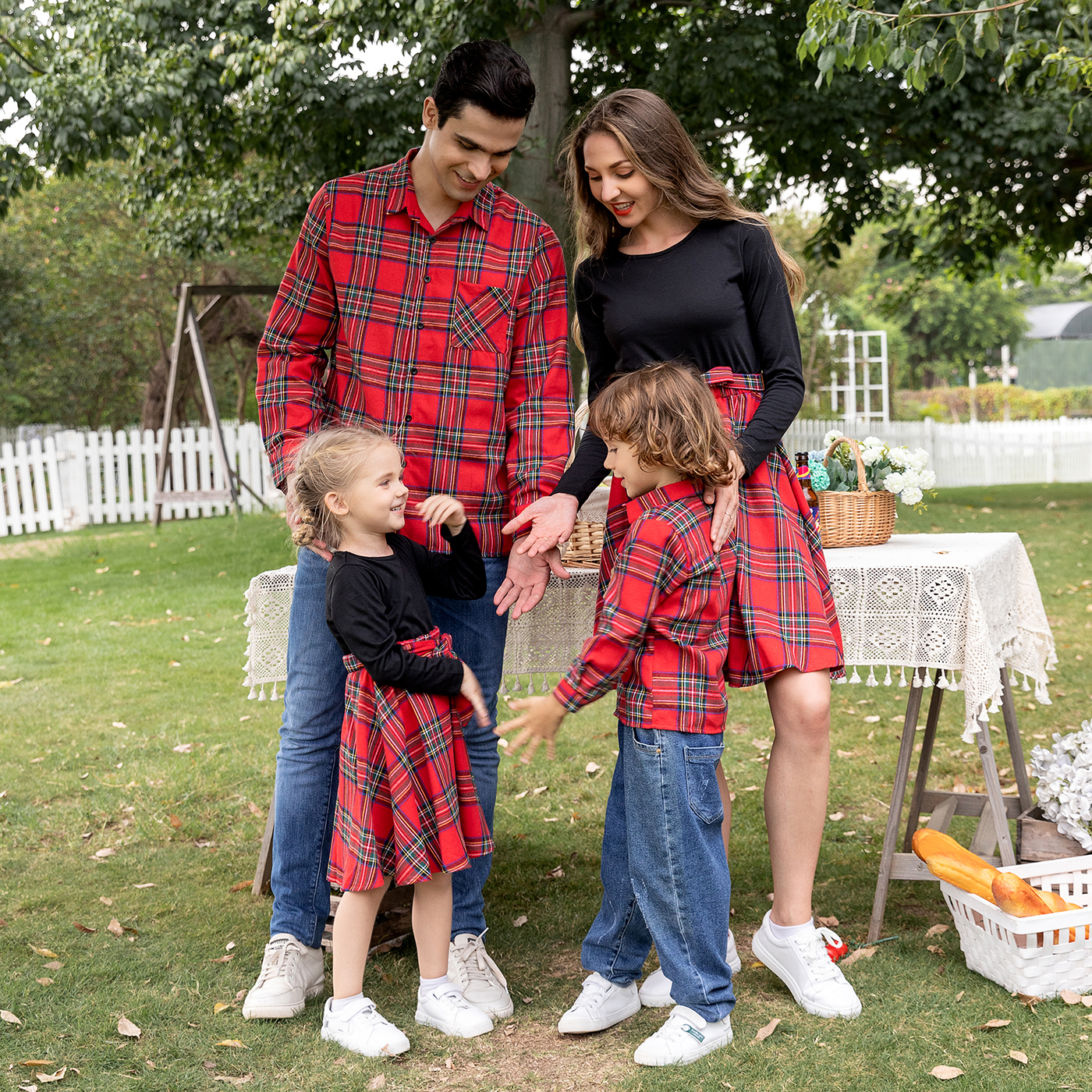 

Red Plaid Print Long-sleeve Family Matching Sets(Plaid Splicing Black Belted Dresses)