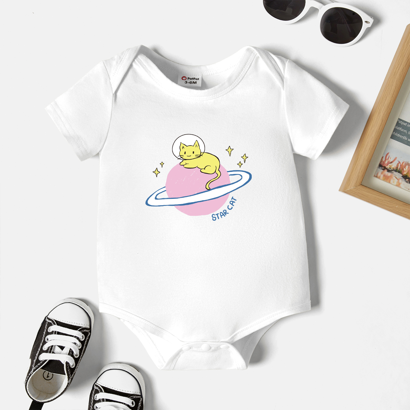 

Baby Graphic White Short-sleeve Romper