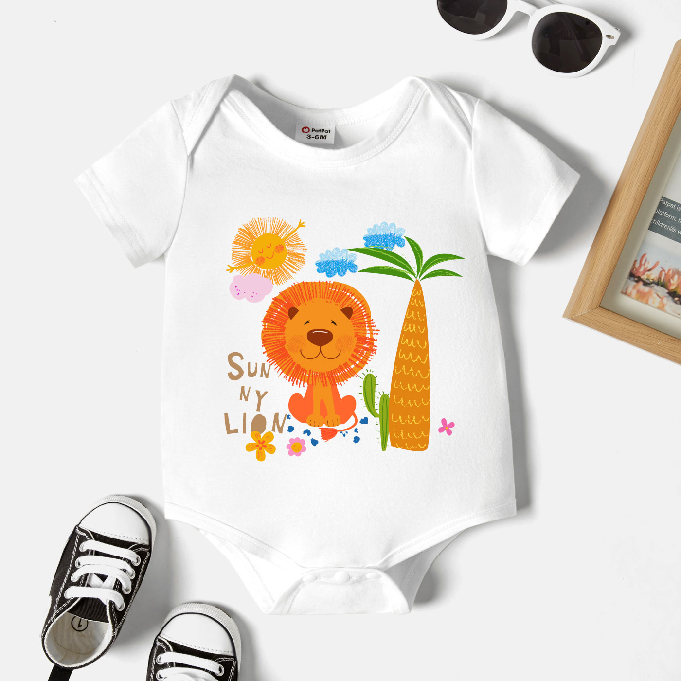 

Baby Graphic White Short-sleeve Romper