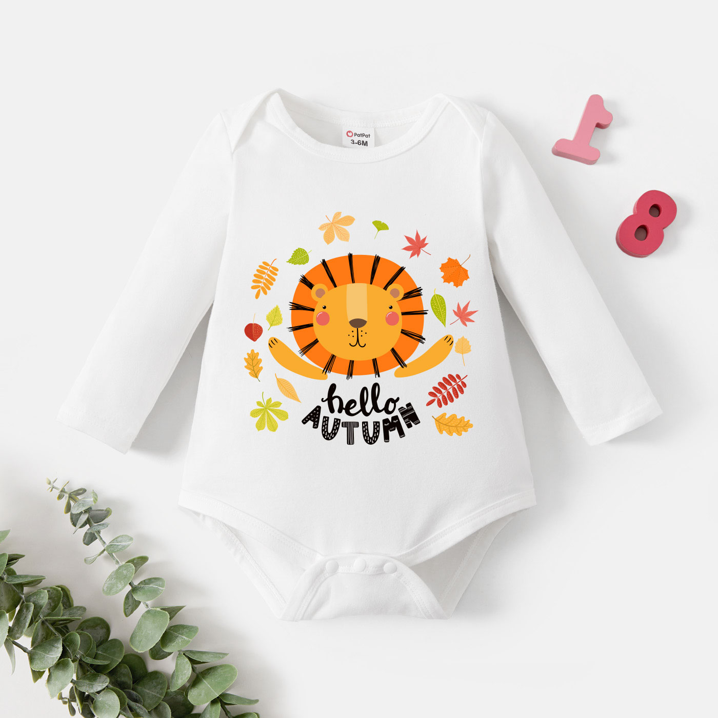 

Baby Graphic Lion and Leaf Print Long-sleeve Romper