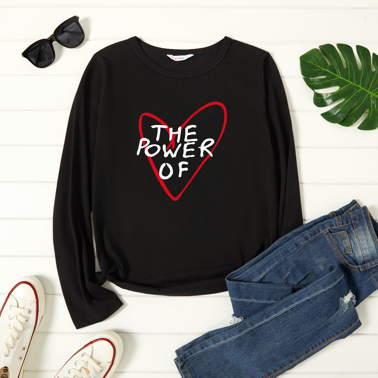 

Graphic Black Long-sleeve Round-collar Tee for Women