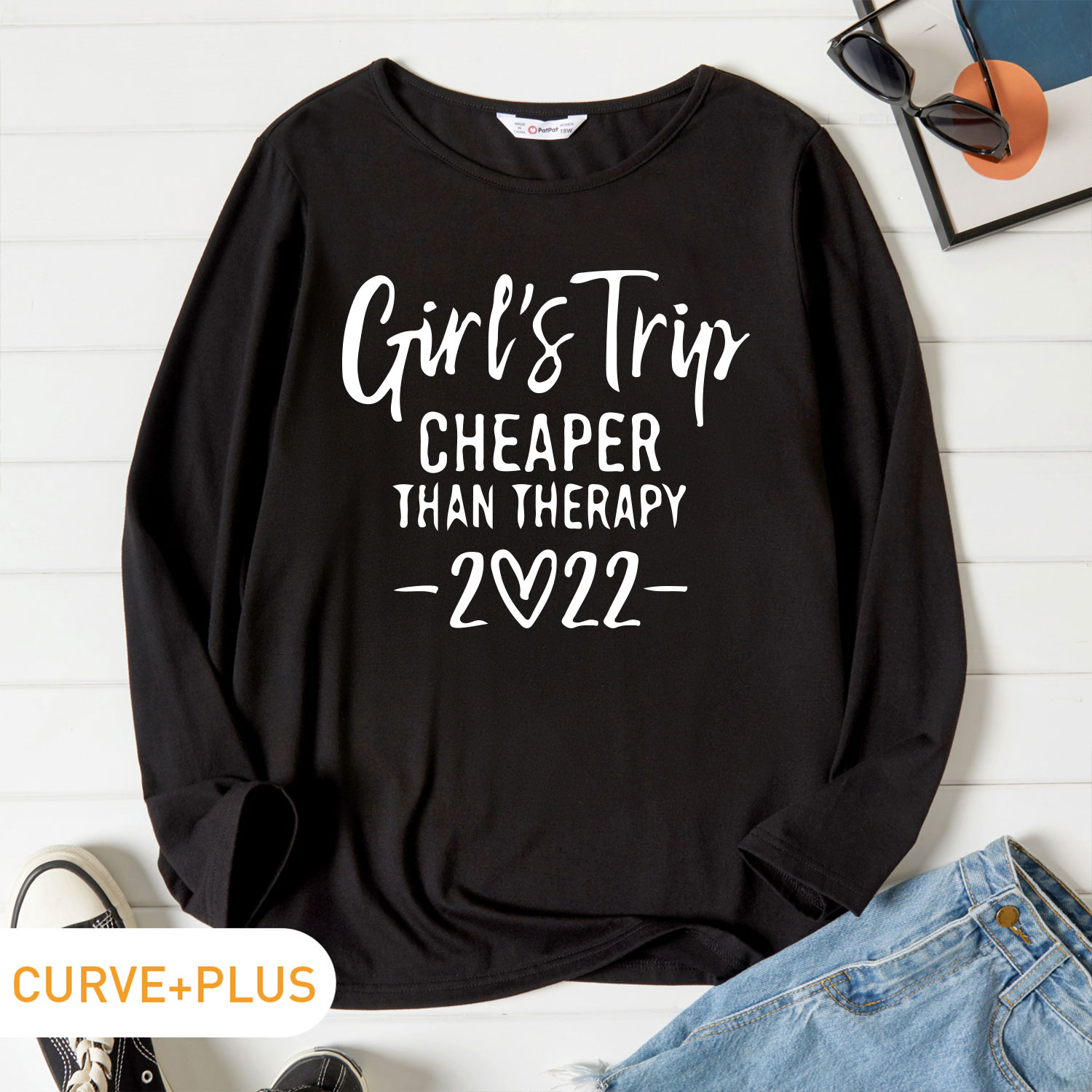 

Women Plus Size Graphic Letter and Heart and Figure Print Round Neck Long-sleeve Tee