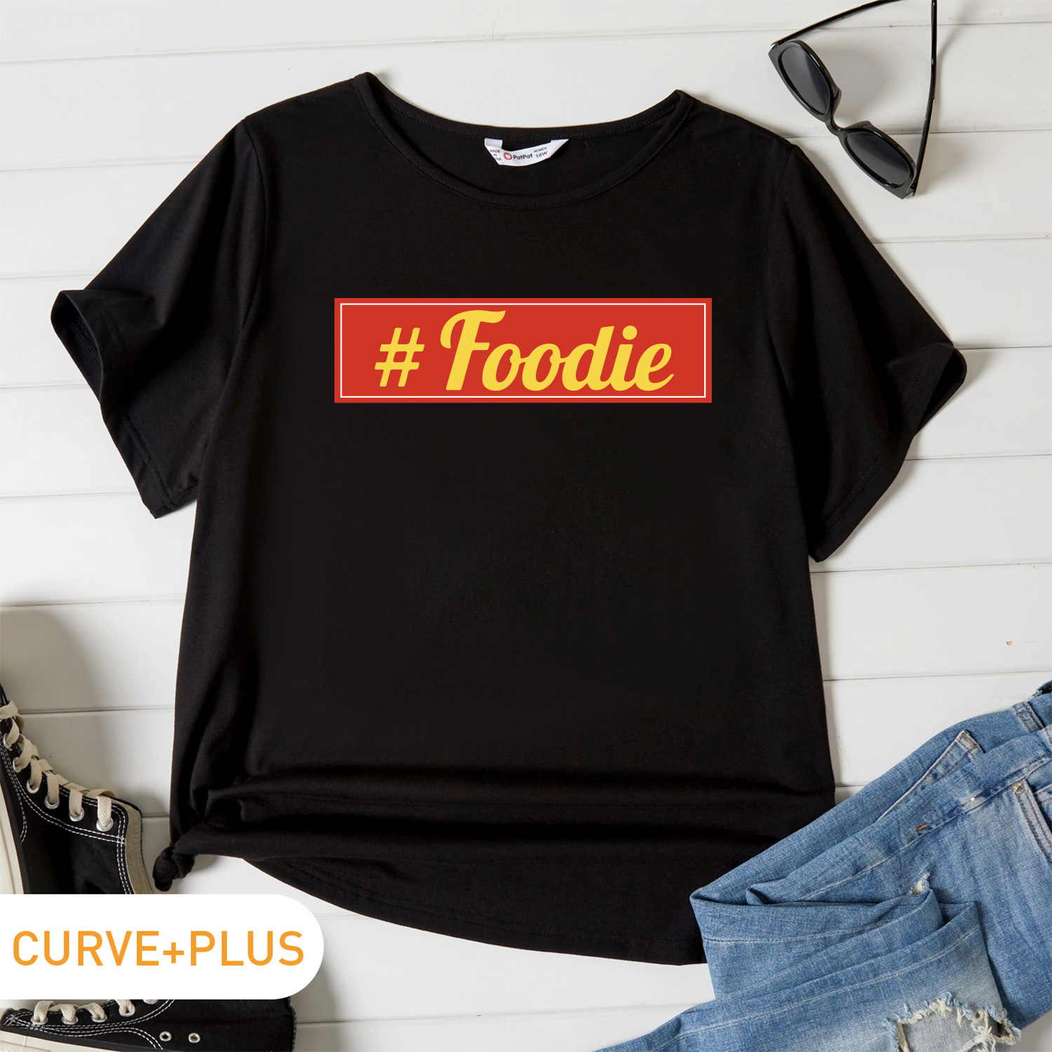 

Women Plus Size Graphic Letter Print Round Neck Short-sleeve Tee