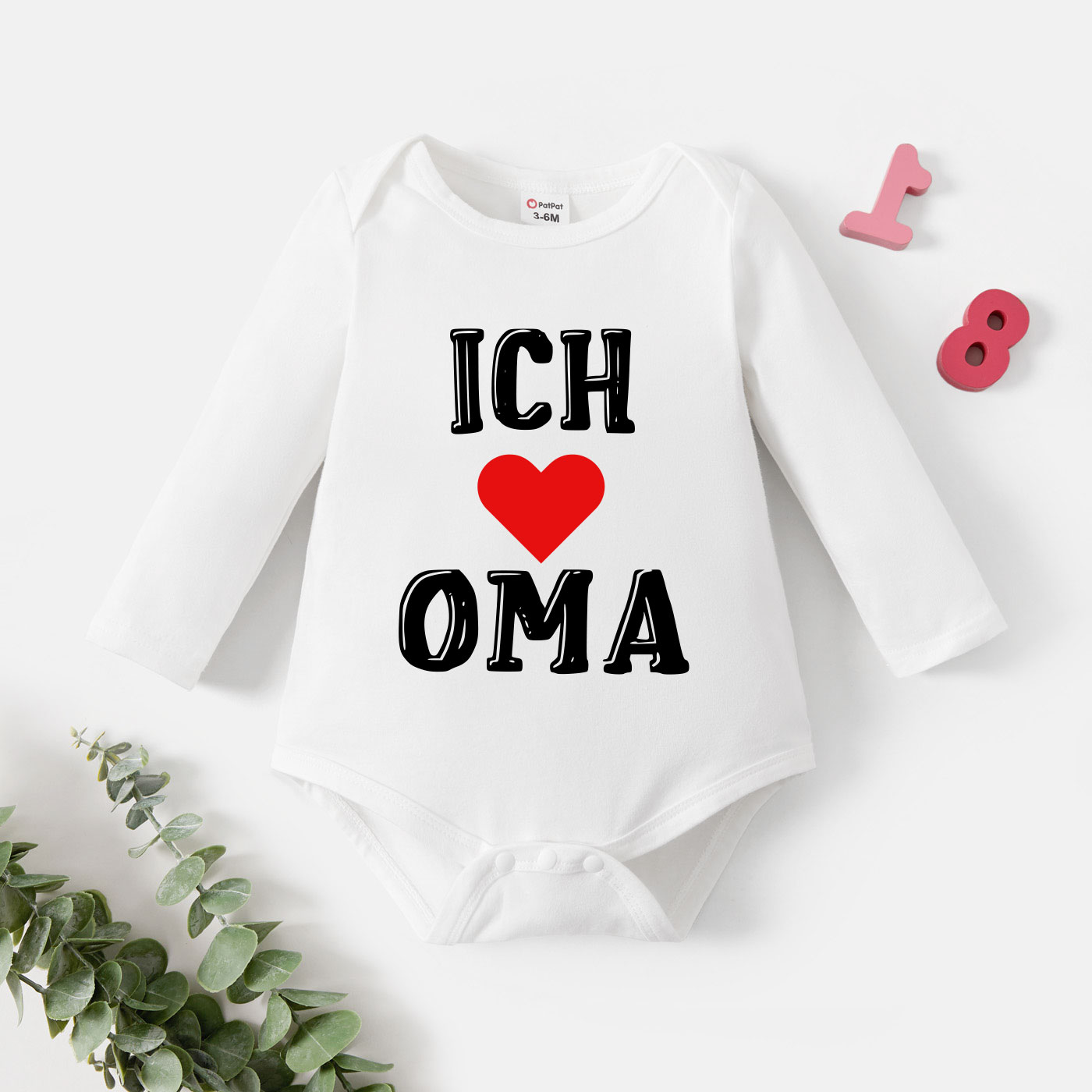 

Baby Graphic Letter and Heart Print Long-sleeve Romper