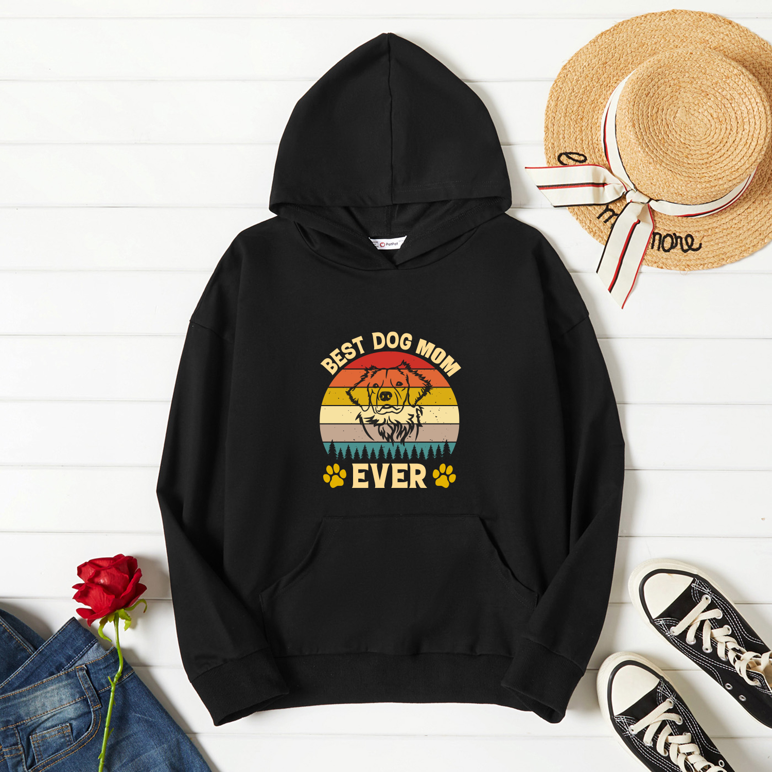 

Woman Graphic Dog & Letter Print Long-sleeve Hooded Pullover