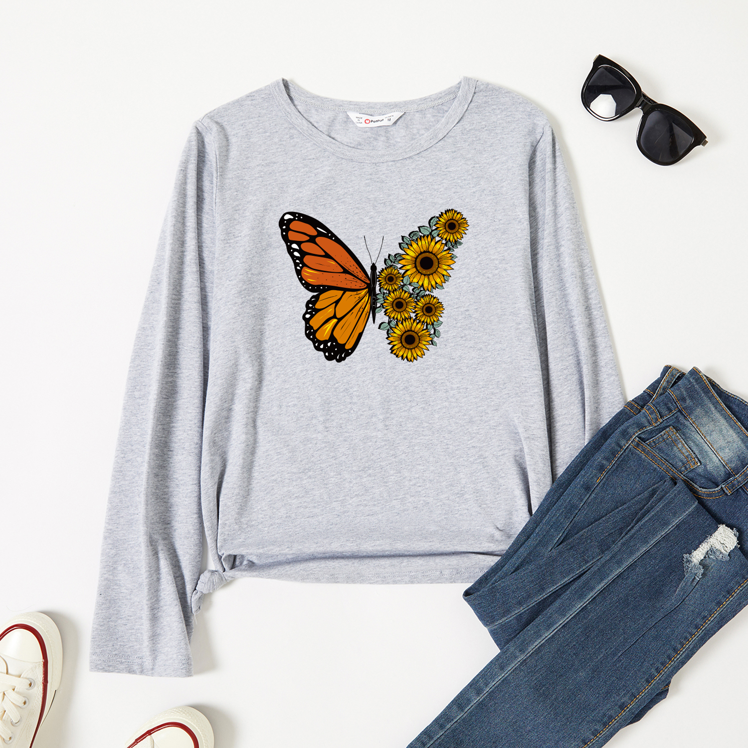 

Woman Butterfly & Floral Print Long-sleeve Round-collar Tee