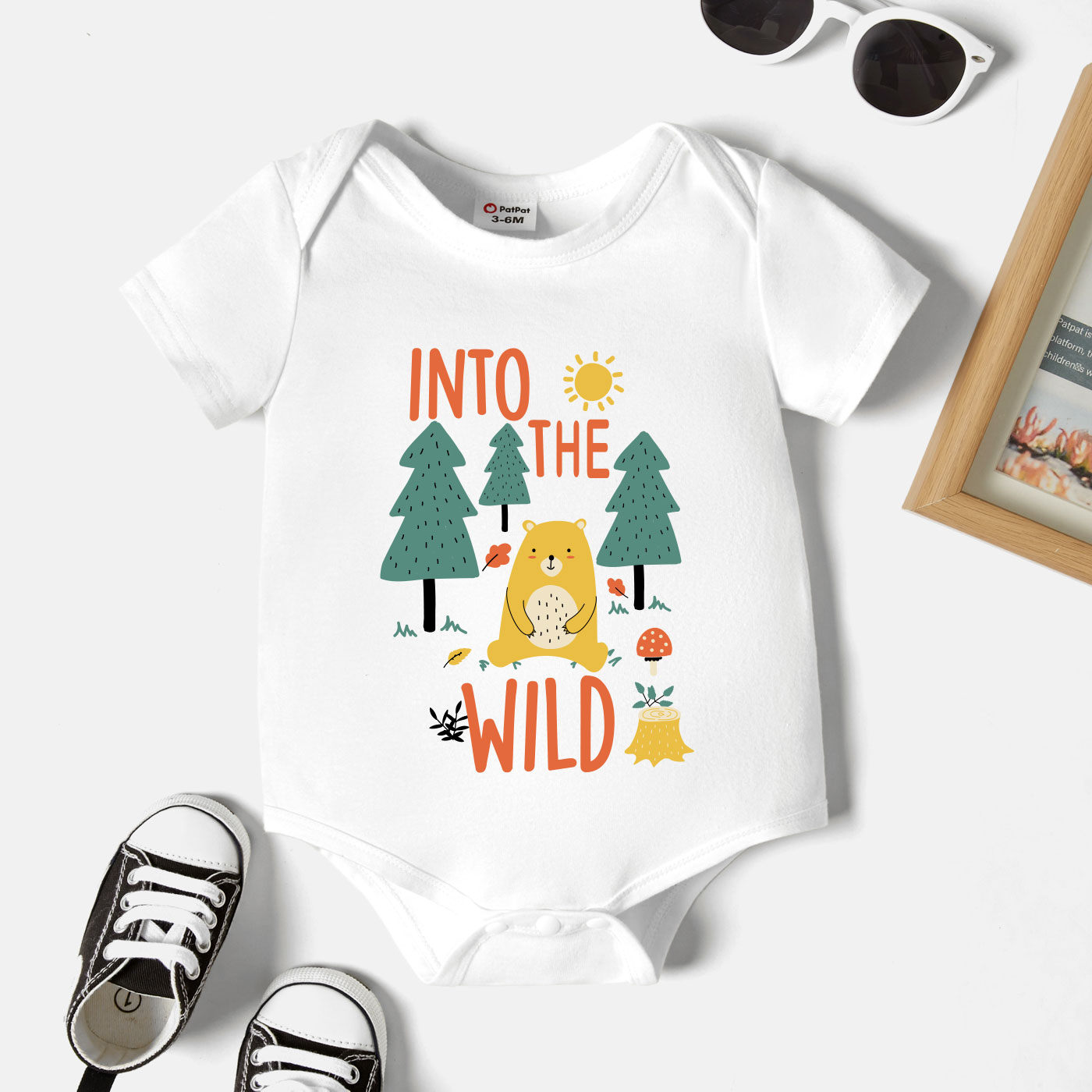 

Baby Graphic Forest and Bear and Letter Print Short-sleeve Romper