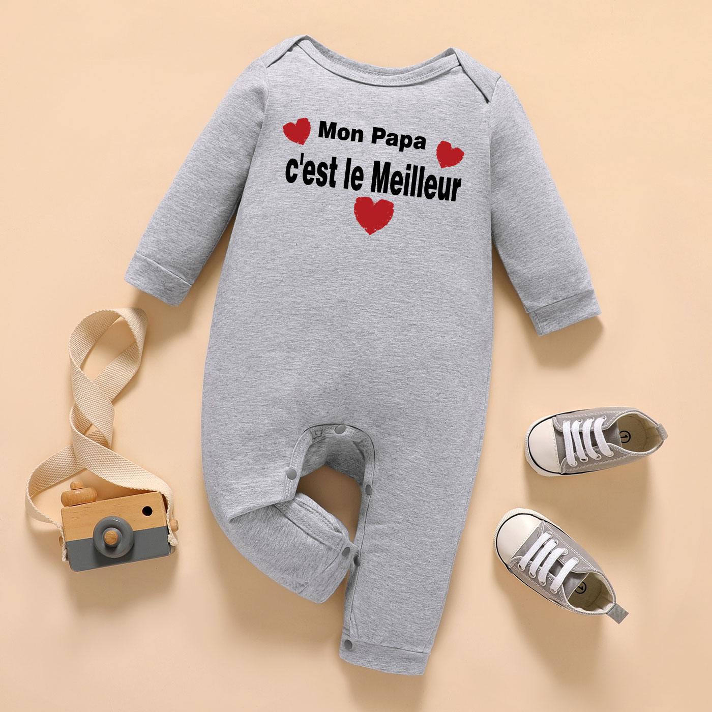 

Baby Graphic Letter and Heart-shaped Print Long-sleeve Jumpsuit