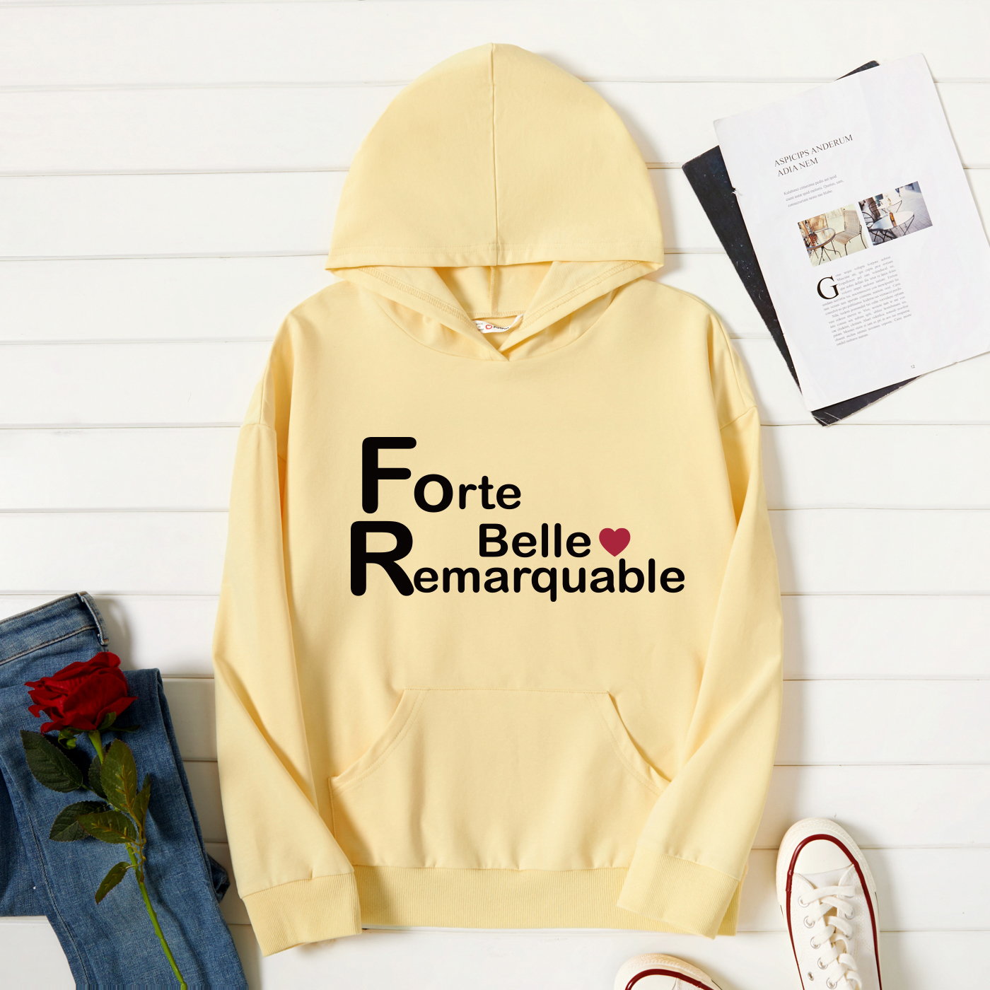 

Women Graphic Letter and Heart Print Long-sleeve Hooded Pullover