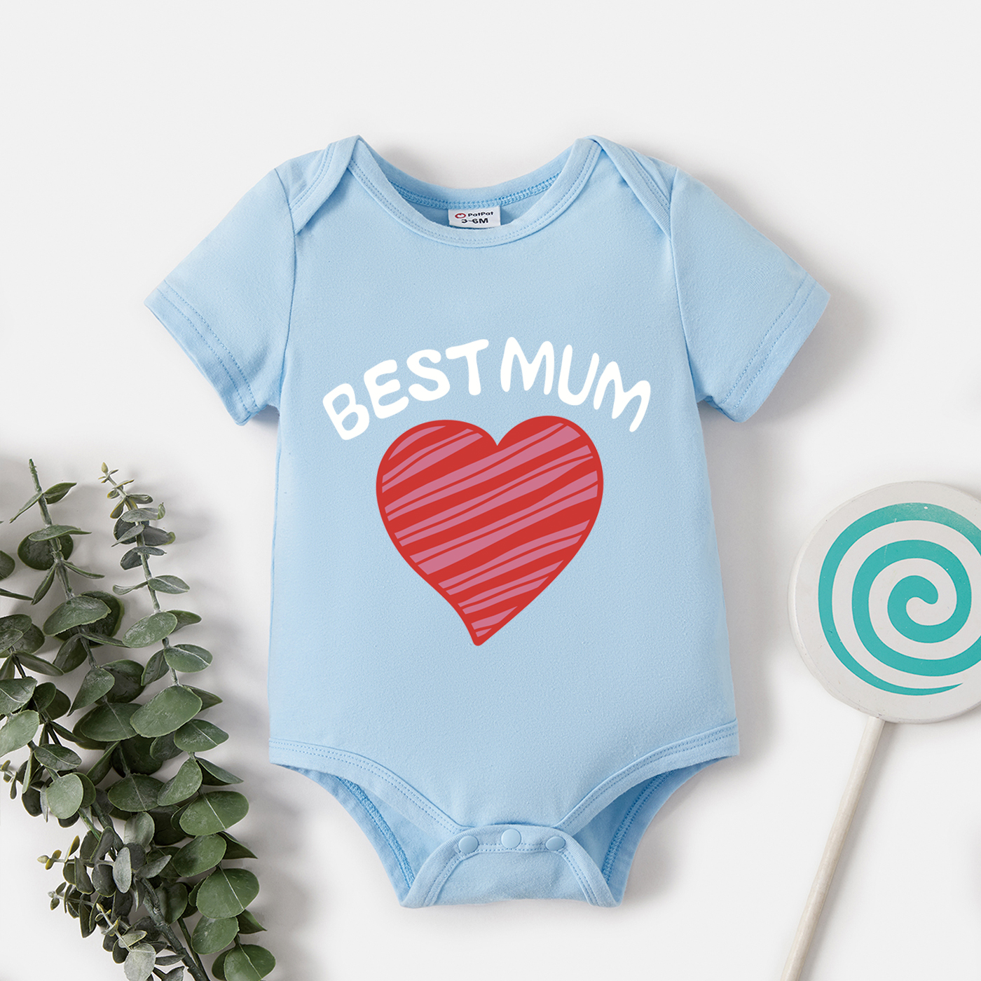 

Baby Graphic Heart and Letter Print Short-sleeve Romper