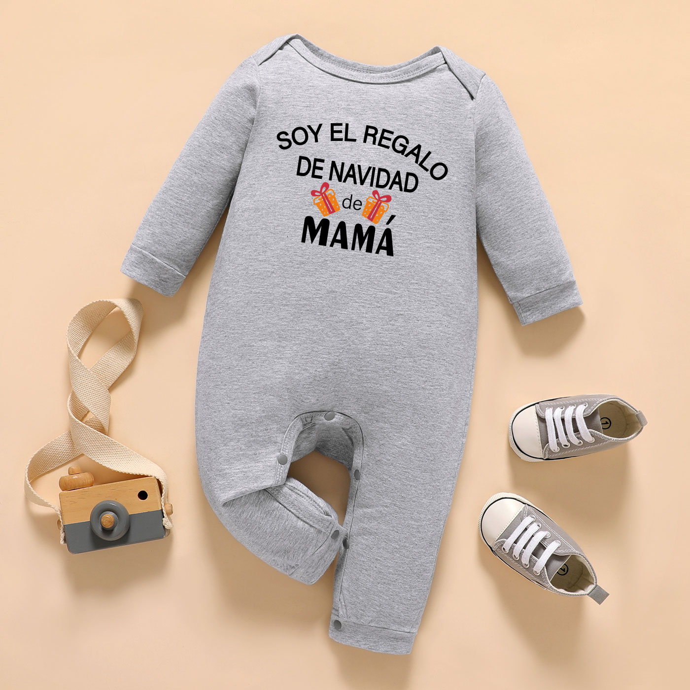 

Baby Boy Graphic Letter & Gift Print Long-sleeve Jumpsuit