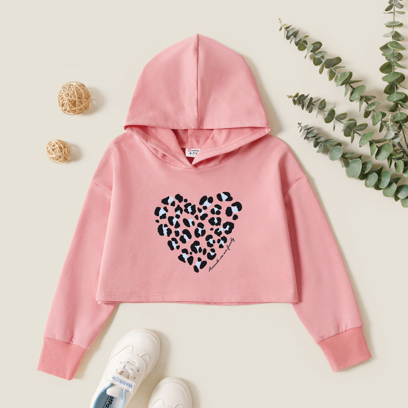 

Kids Girl Graphic Heart Print Long-sleeve Hooded Pullover