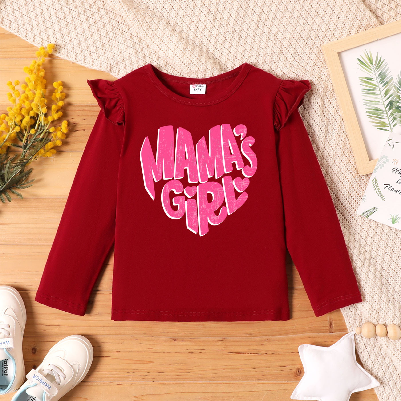 

Kids Girl Graphic Heart & Letter Print Long-sleeve Ruffled Tee