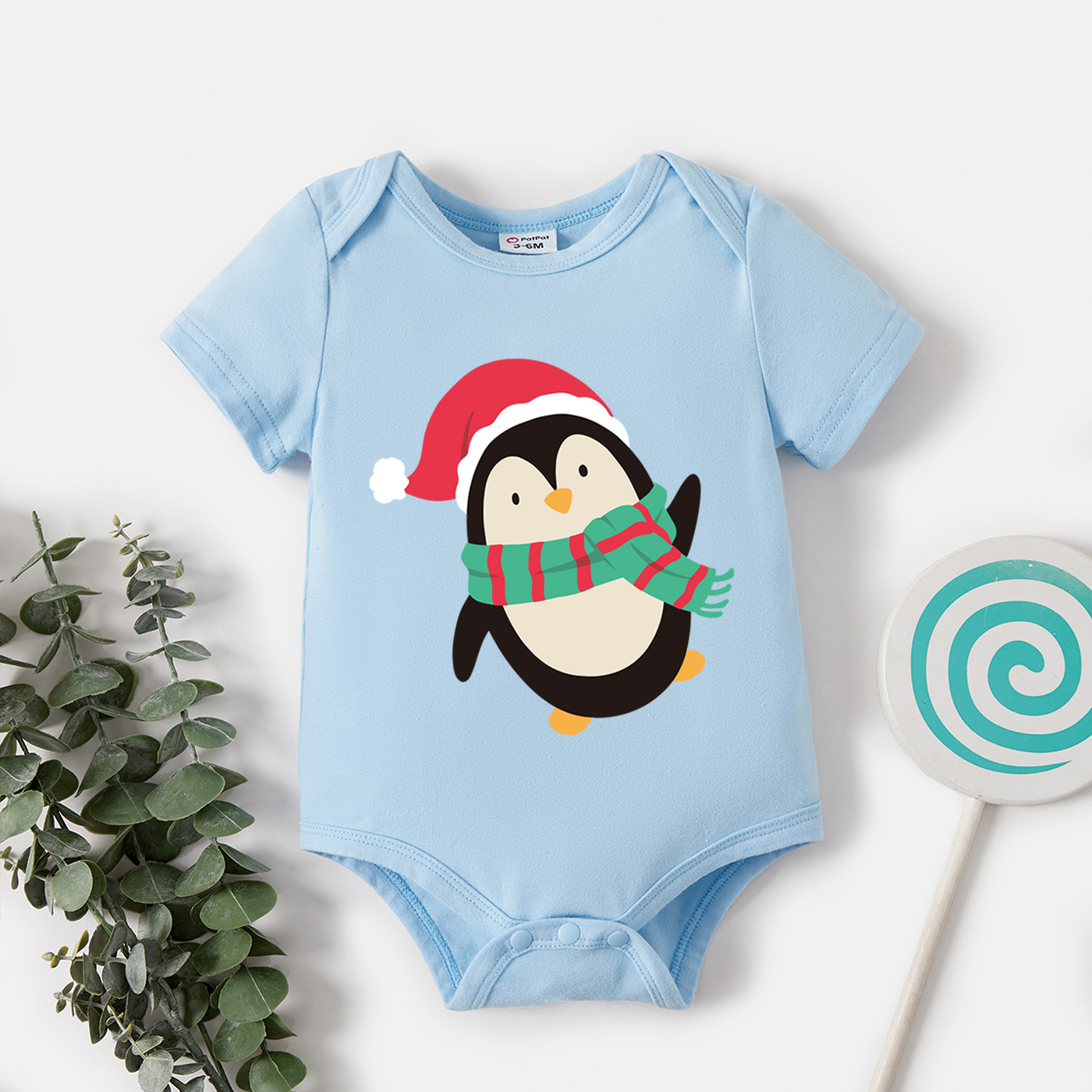 

Christmas Baby Graphic Penguin Print Short-sleeve Romper