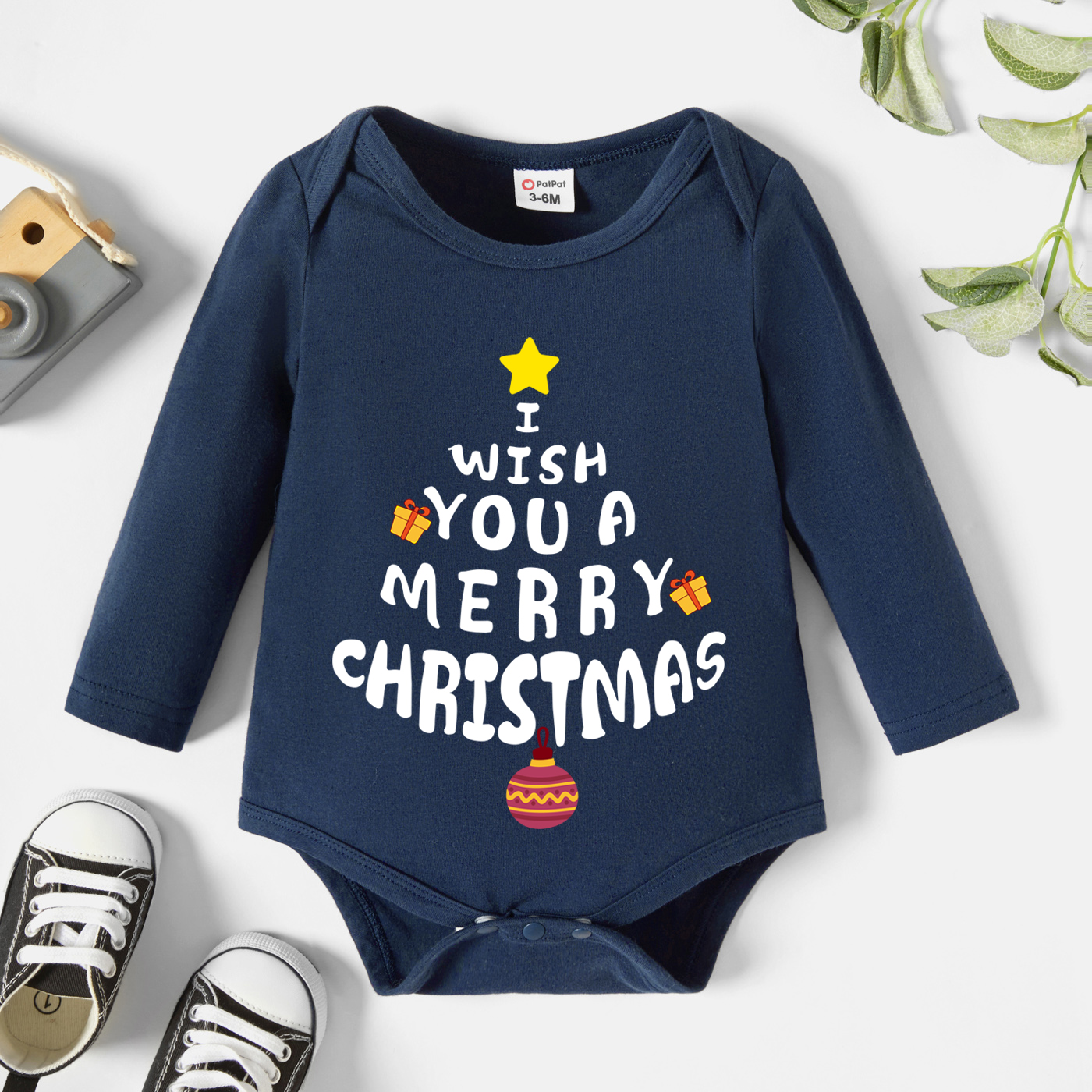 

Christmas Baby Graphic Letter and Star and Gift Print Long-sleeve Romper