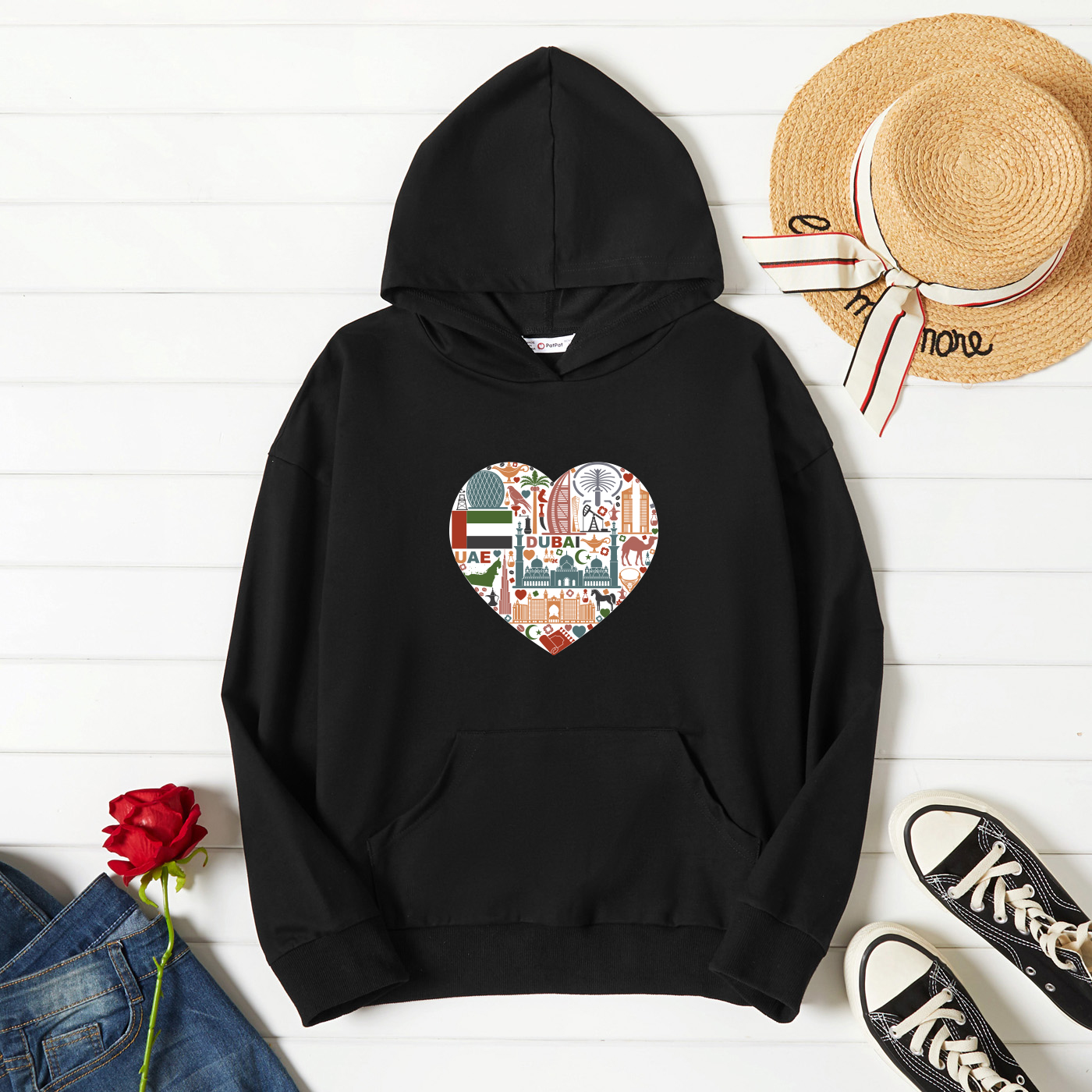 

Woman Graphic Letter & Heart Print Long-sleeve Hooded Pullover