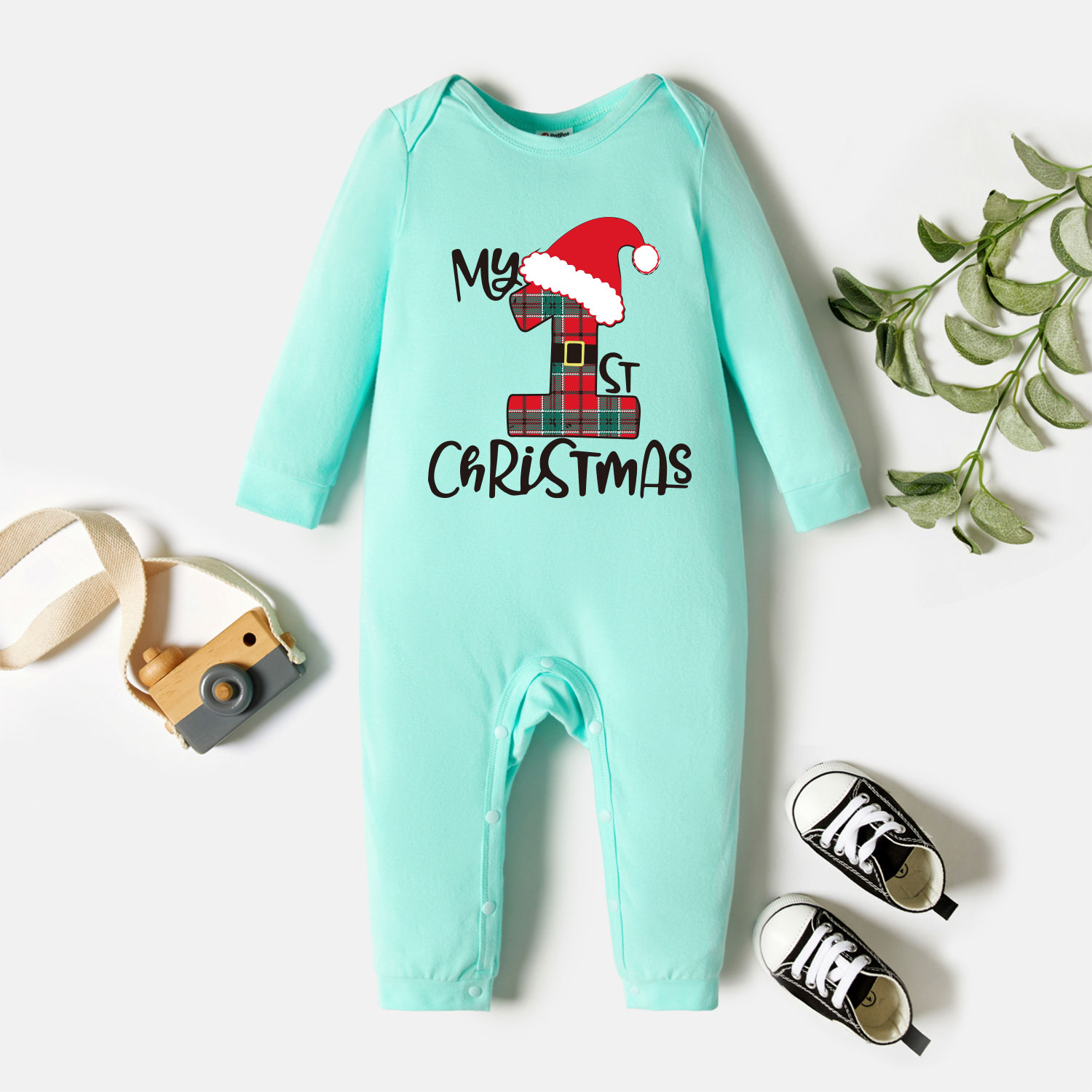 

Christmas Baby Graphic Letter and Number Print Long-sleeve Jumpsuit