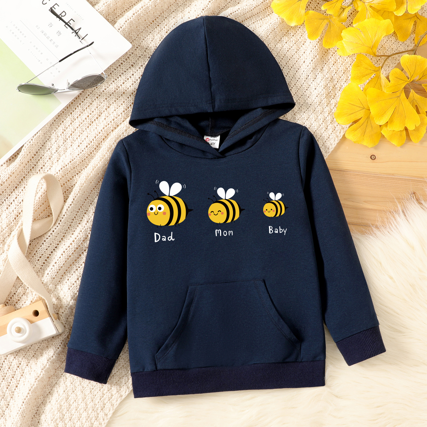 

Toddler Graphic Bee and Letter Print Long-sleeve Hooded Pullover