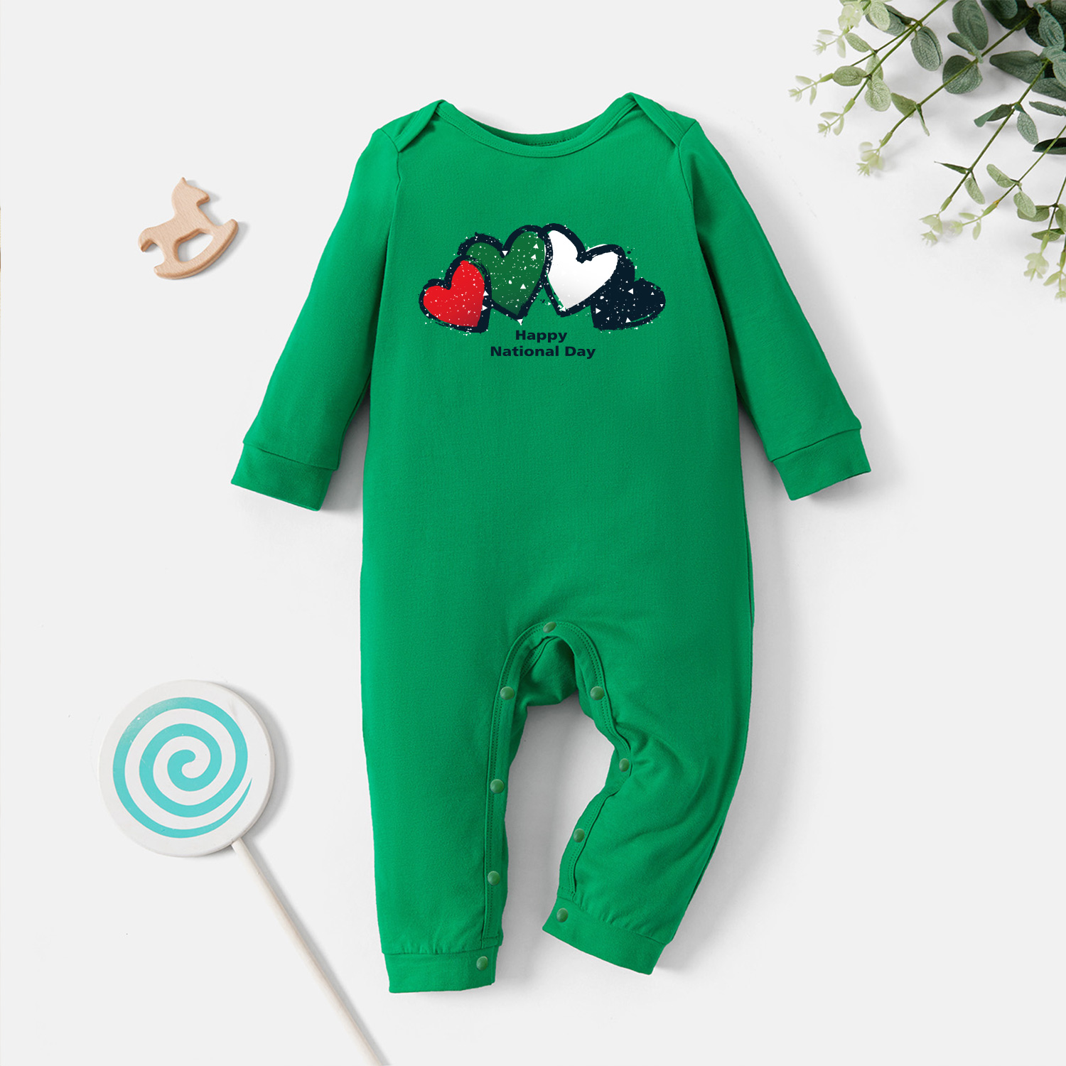 

Baby Graphic Letter and Heart Print Long-sleeve Jumpsuit