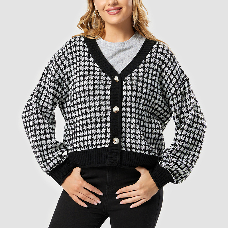 

Houndstooth Print Button Up Knit Sweater