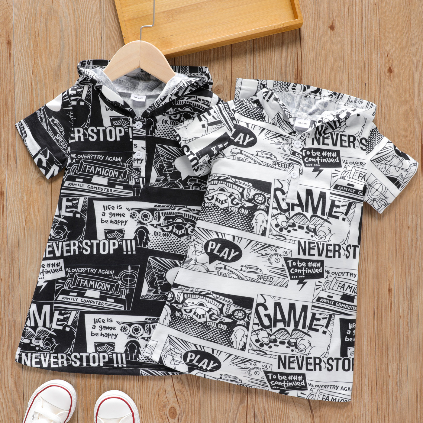 

Toddler Girl Letter Allover Print Button Design Short-sleeve Hooded Dress