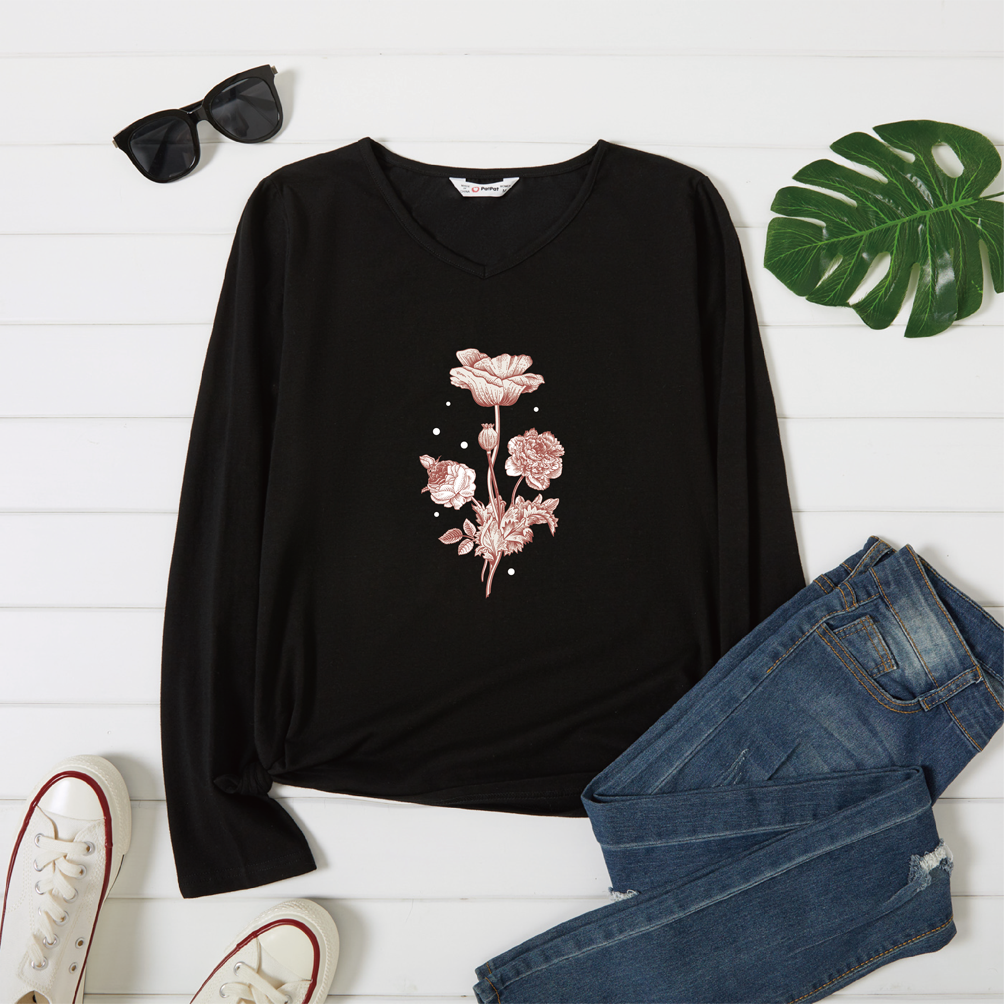 

Women Graphic Floral Print V Neck Long-sleeve T-shirt