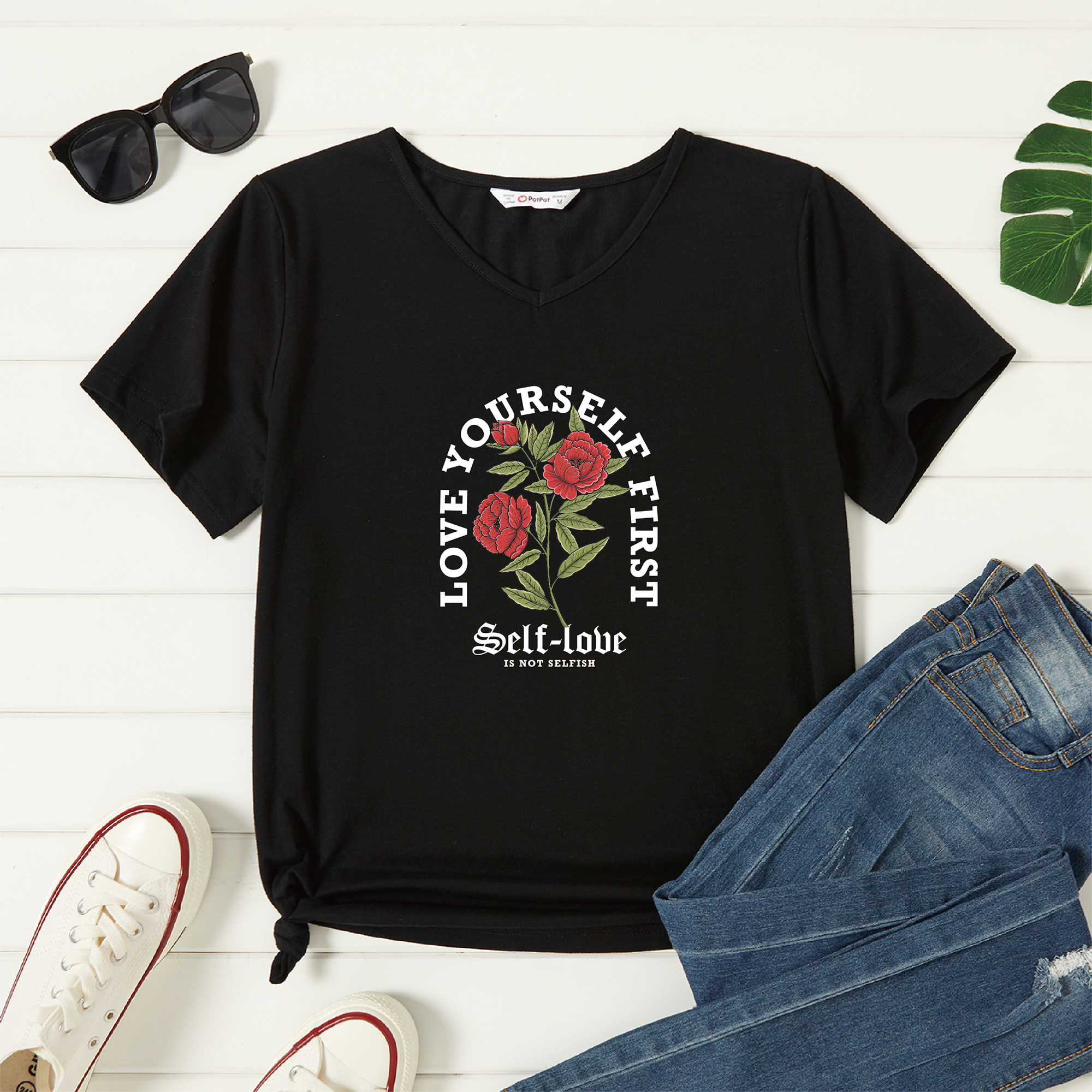 

Women Graphic Floral and Letter Print V Neck Short-sleeve T-shirt