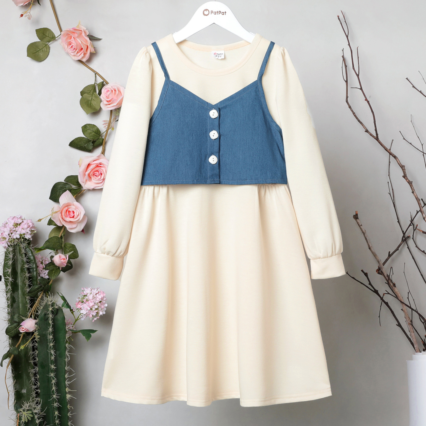 

2-piece Kid Girl Round-collar Long-sleeve Beige Dress and Button Design Denim Tank Set
