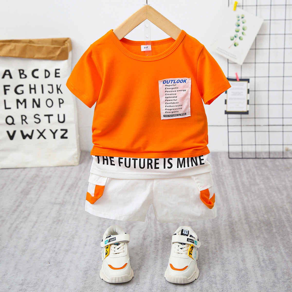 

2pcs Kid Boy Letter Print Patchwork Short-sleeve Orange Tee and Cargo Shorts Set