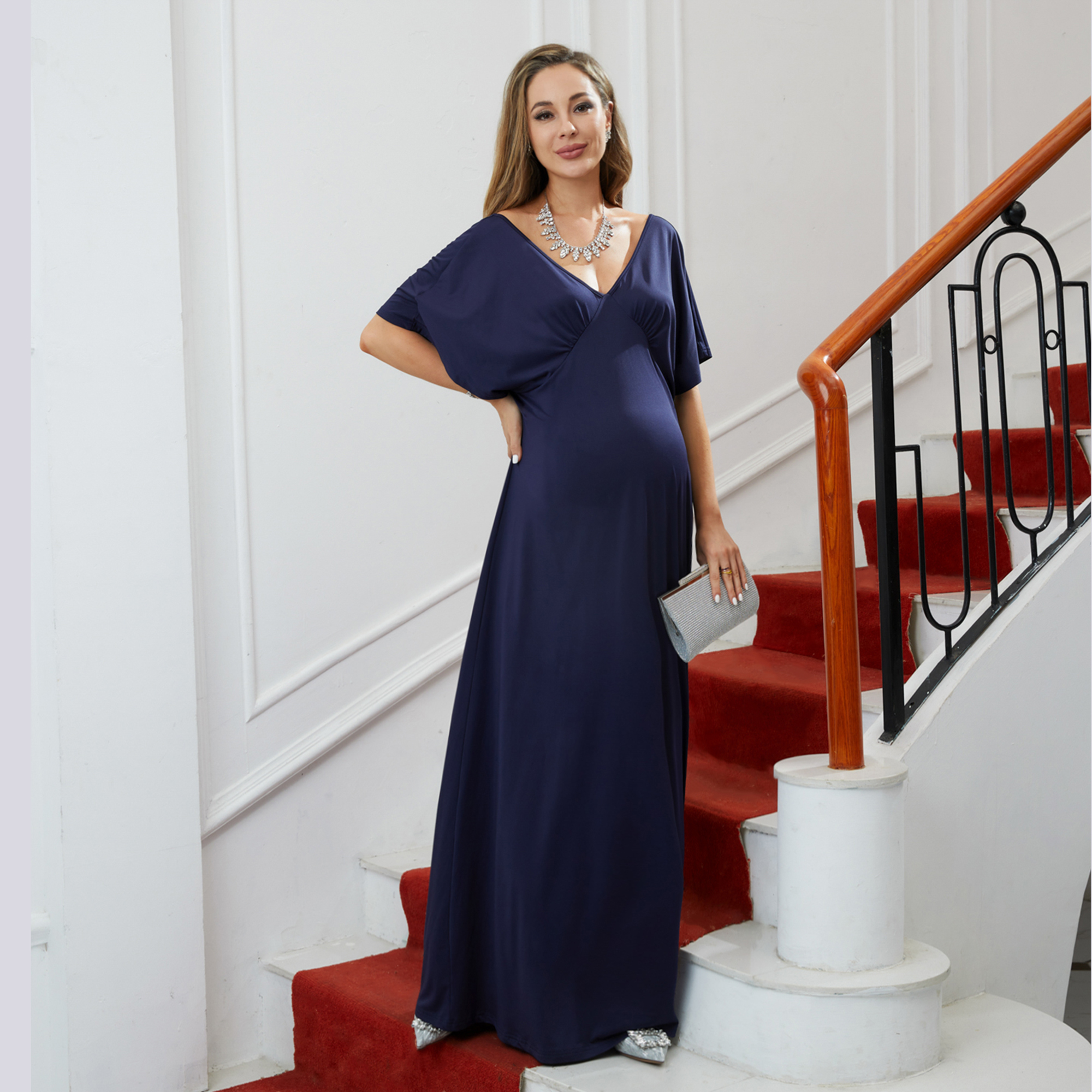 

Nursing Plunging Neck Short-sleeve Prom Dress