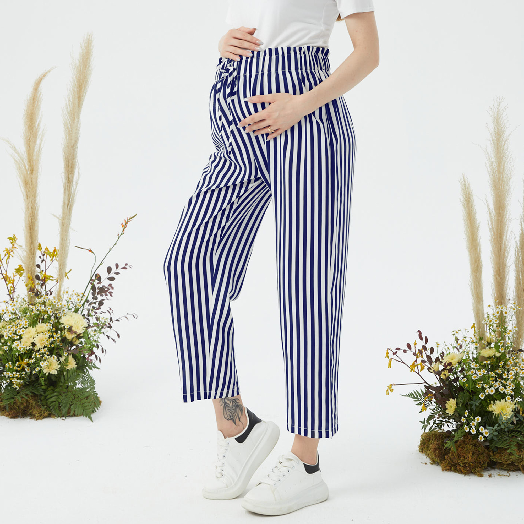 

Maternity Stripe Lace Up Casual Pants