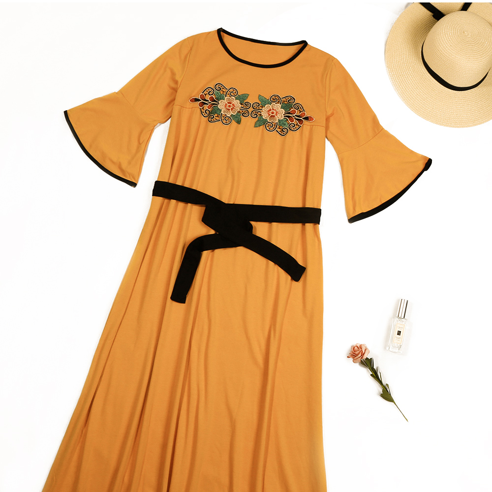 

Fashionable Embroidery Flare Sleeves Dress in Yellow for Pregnant Women