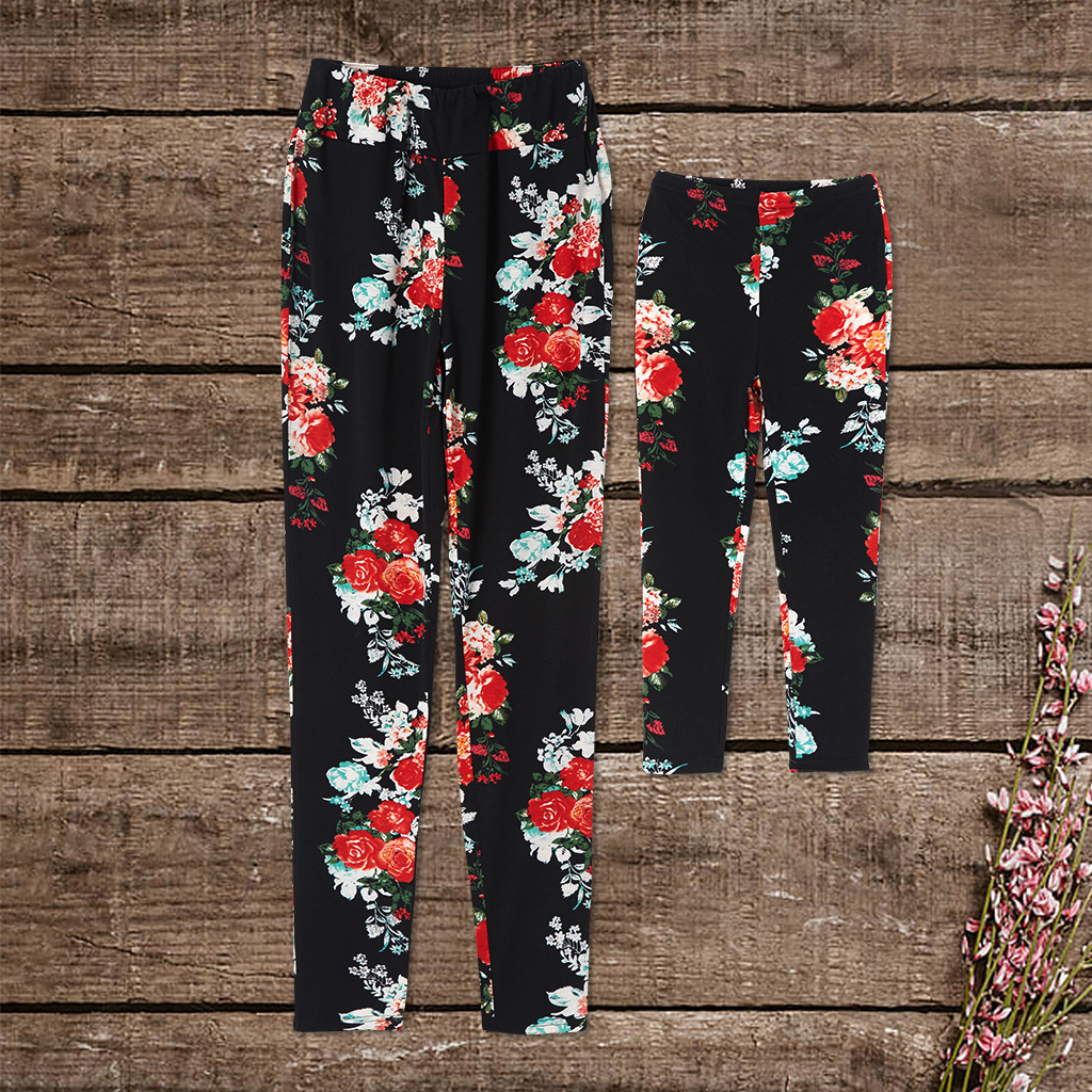 

Red Floral Print Matching Leggings in Black