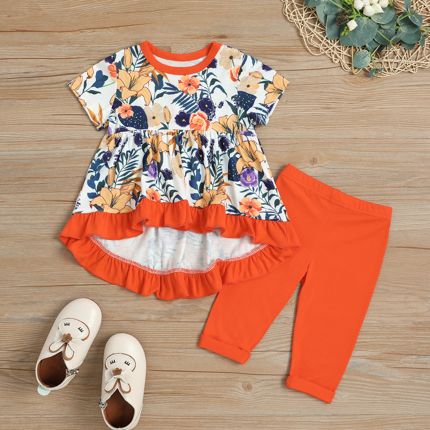 

Floral Print Ruffled-hem Top and Solid Pants Set for Baby Girl