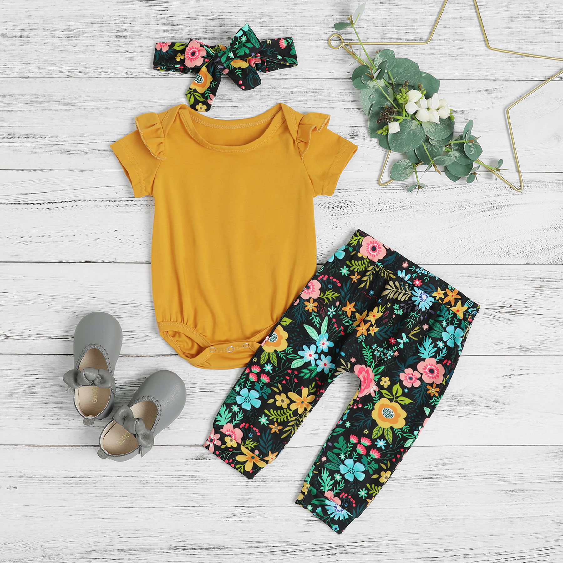

3-Piece Solid Bodysuit Floral Print Pants and Headband Set for Baby Girl