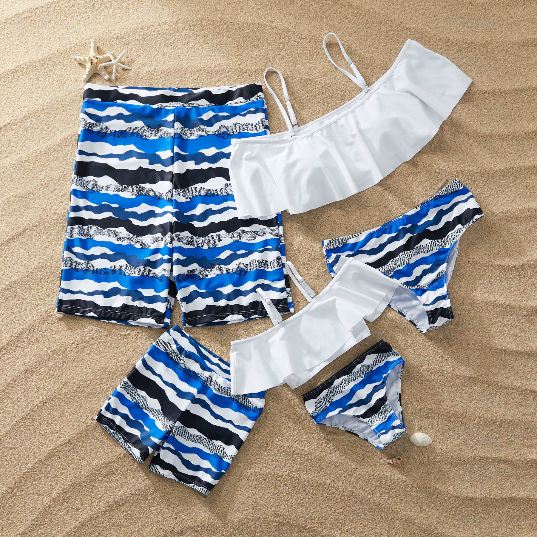 

Off Shoulder Wavy Swimsuit for Family
