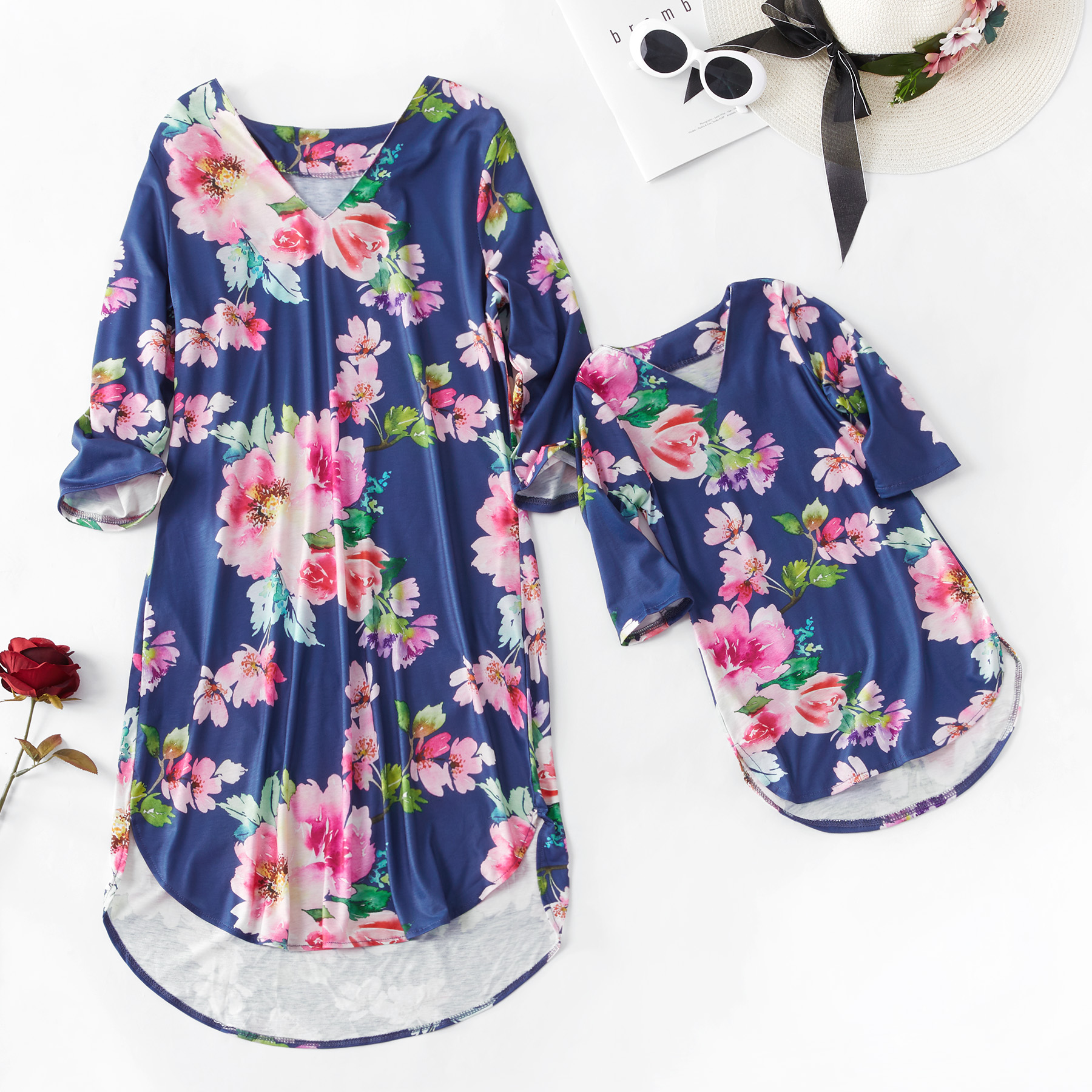 

V-neck Printed Matching Dresses for Mommy and Me
