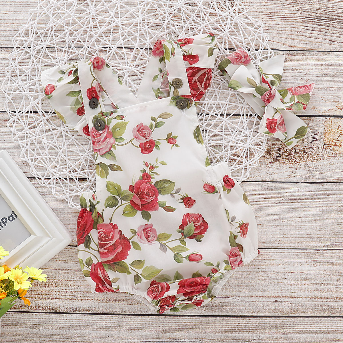 

2-piece Floral Ruffled Strap Bodysuit and Headband for Baby Girl