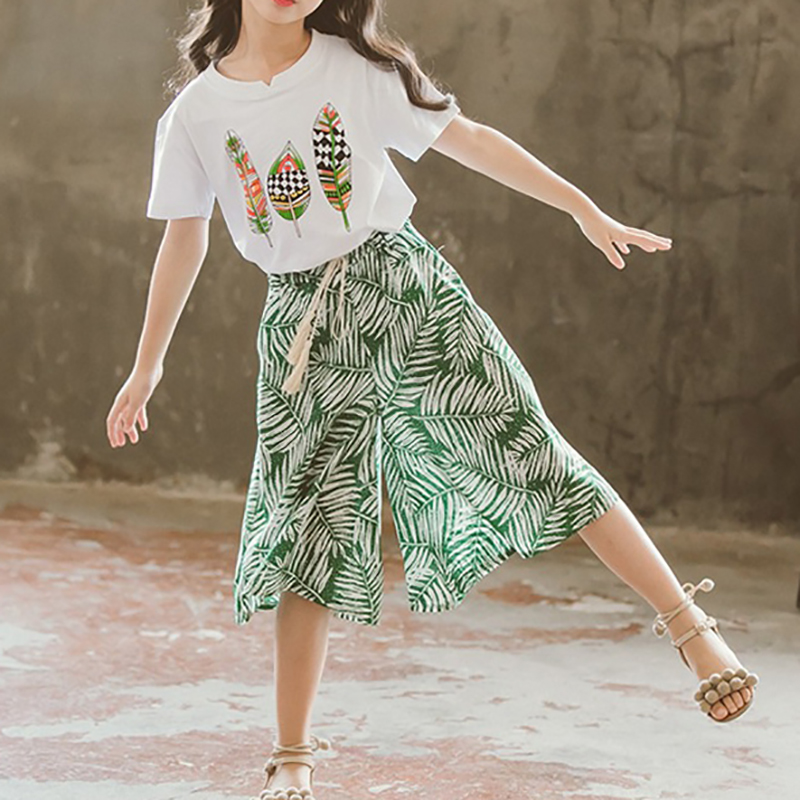 

Stylish Ethnic Leaf Print Top and Wide-leg Pants Set