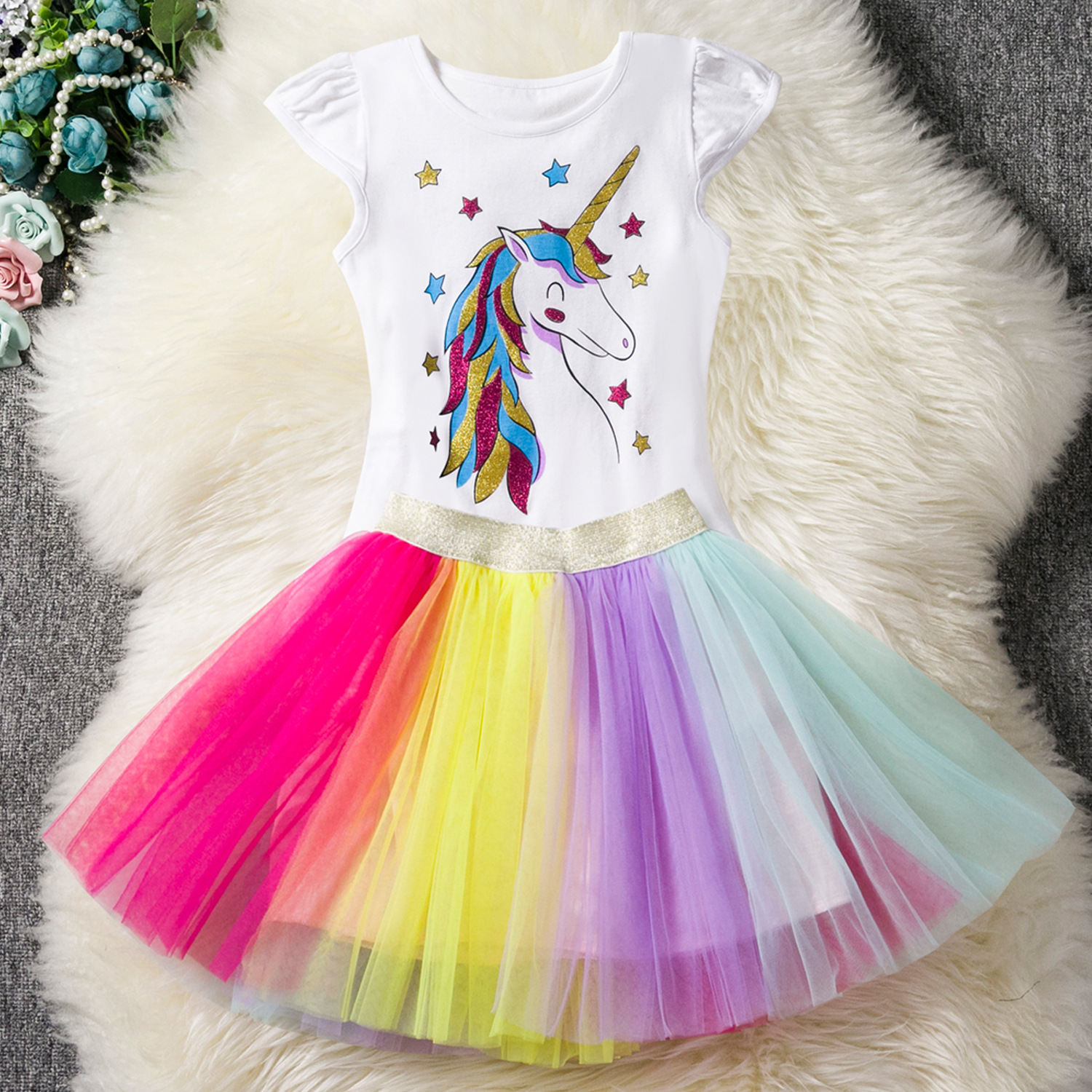 

Sweet Unicorn Pattern Tee and Colorful Tulle Skirt