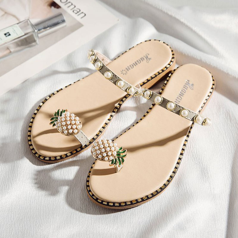 

Stylish Pineapple Deer Beach Slippers