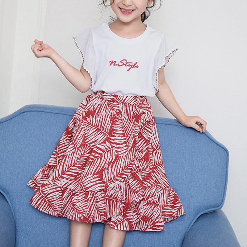 

Fresh Letter Print Blouse and Leaf Pattern Skirt Set