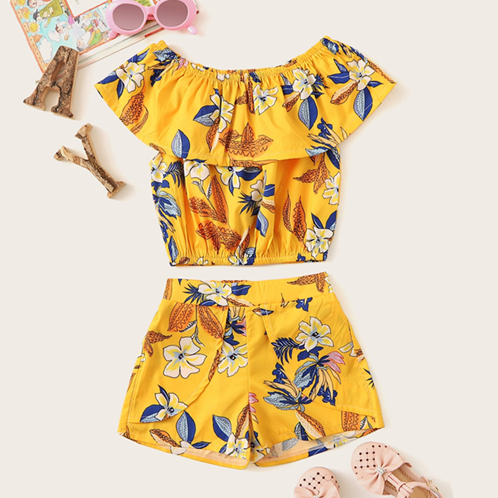 

Baby / Toddler Fashionable Floral Flounced Top and Shorts Set