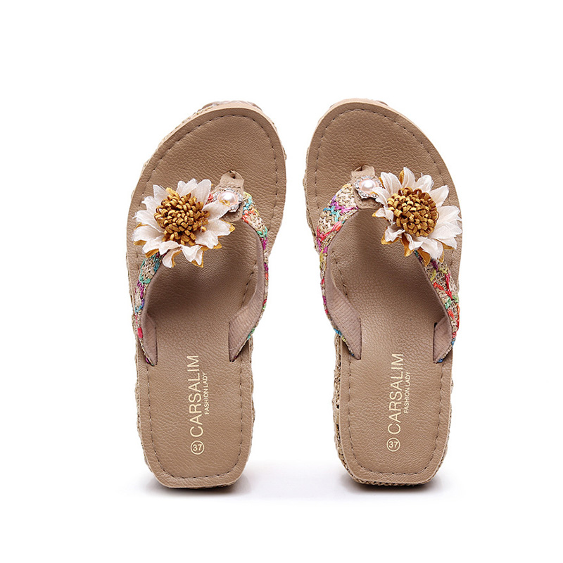 

Vintage Flower Decor Wedge Sandals