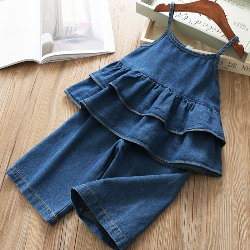 

Fashionable Ruffled Denim Singlet and Wide-lag Pants Set